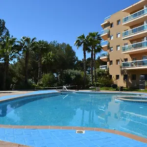 Lovely Familiar With Pool In Cap Appartement
